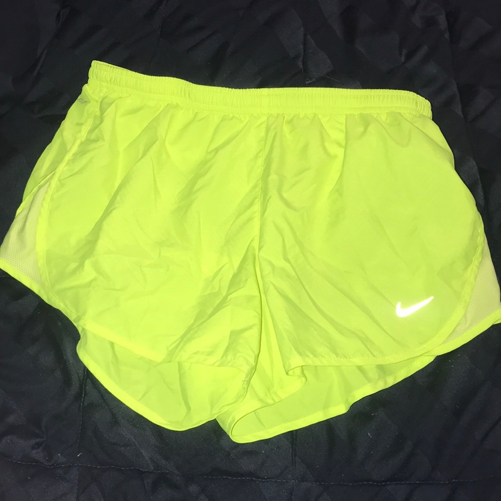 Yellow Nike Shorts size M